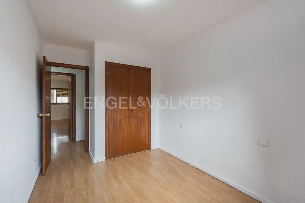 3 makuuhuone Asunto vuokrattavana paikassa Valencia kaupunki - 1 650 € (Ref: 9897721)