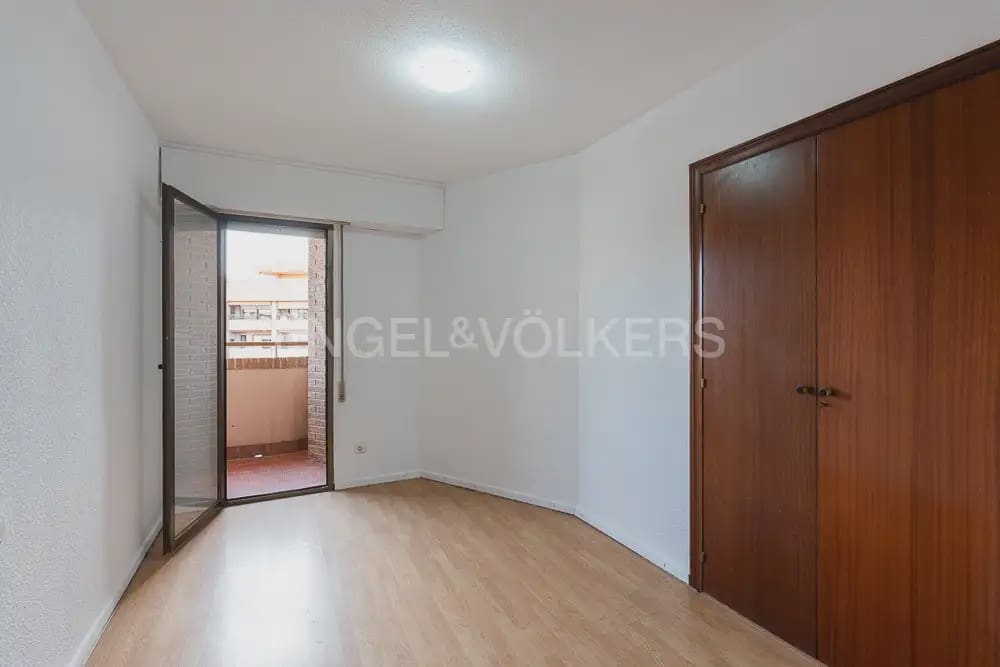 3 makuuhuone Asunto vuokrattavana paikassa Valencia kaupunki - 1 650 € (Ref: 9897721)