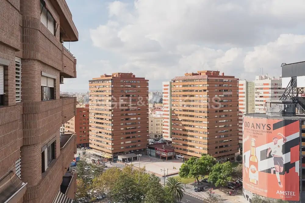 3 makuuhuone Asunto vuokrattavana paikassa Valencia kaupunki - 1 650 € (Ref: 9897721)