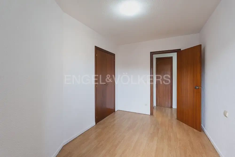 3 makuuhuone Asunto vuokrattavana paikassa Valencia kaupunki - 1 650 € (Ref: 9897721)