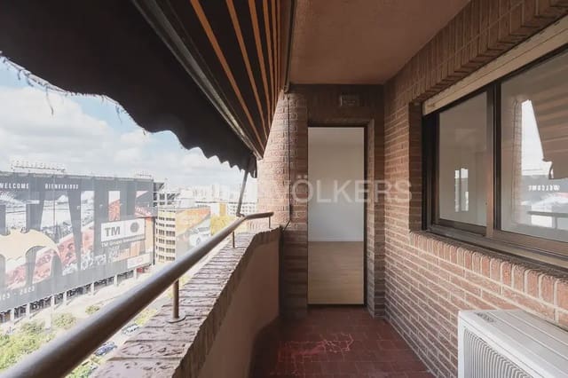3 makuuhuone Asunto vuokrattavana paikassa Mestalla, Valencia kaupunki - 1 650 € (Ref: 9897721)