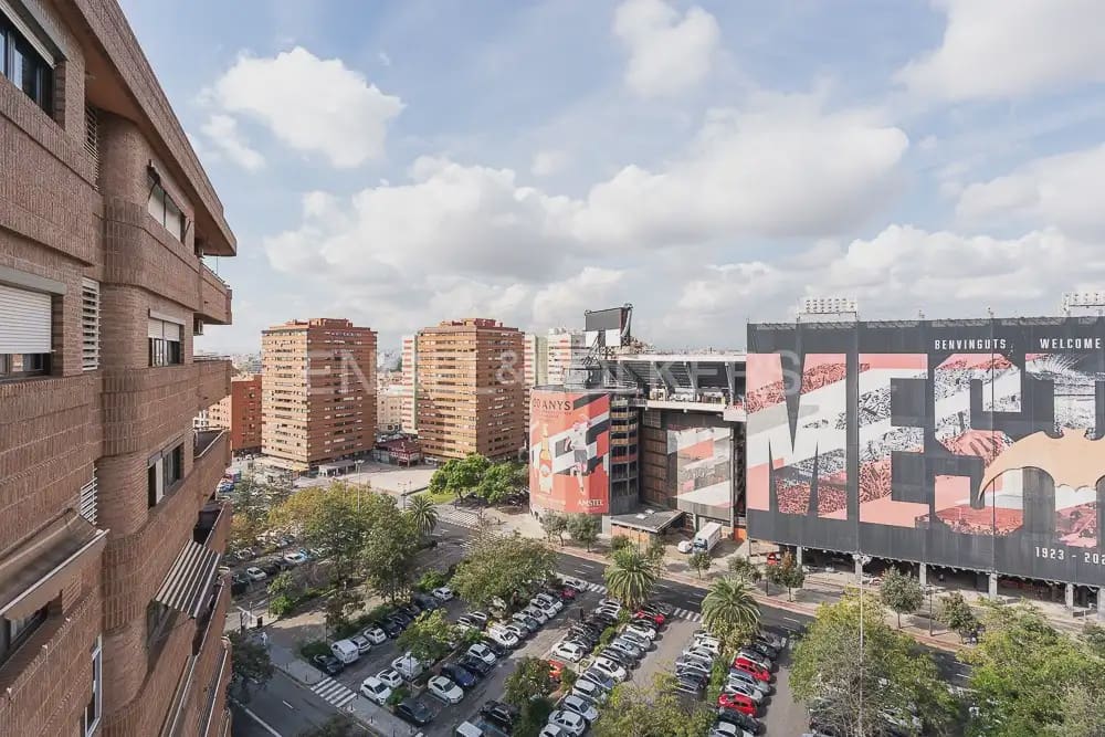 3 makuuhuone Asunto vuokrattavana paikassa Valencia kaupunki - 1 650 € (Ref: 9897721)