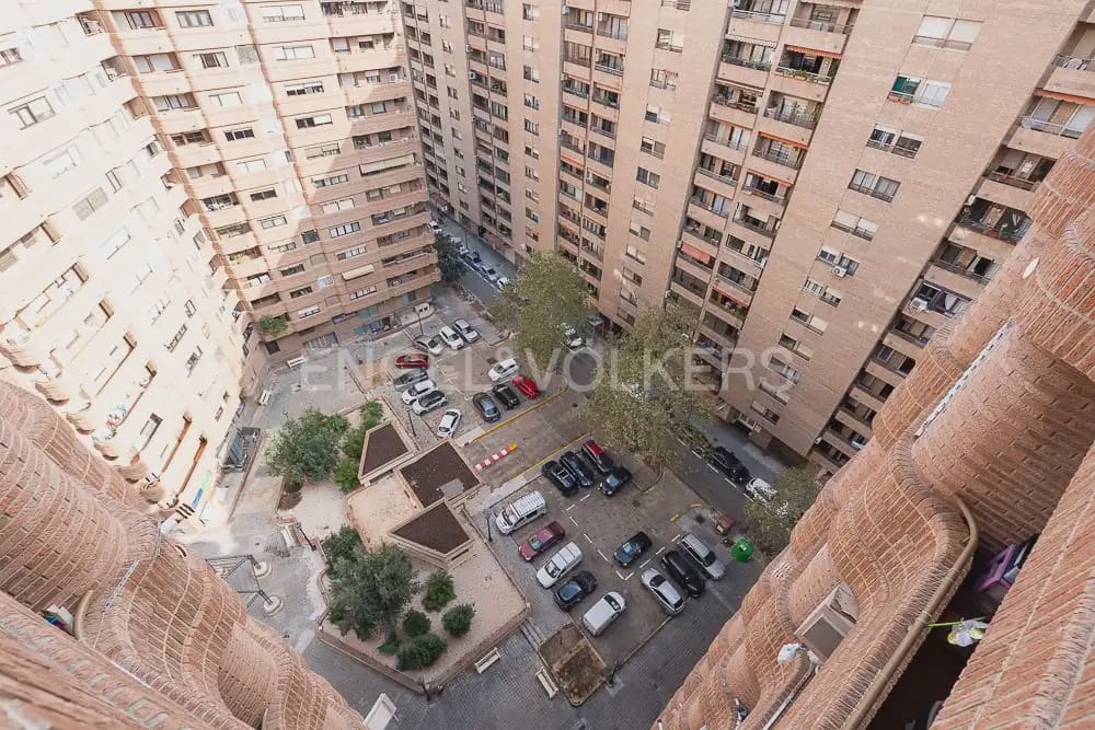 3 makuuhuone Asunto vuokrattavana paikassa Valencia kaupunki - 1 650 € (Ref: 9897721)