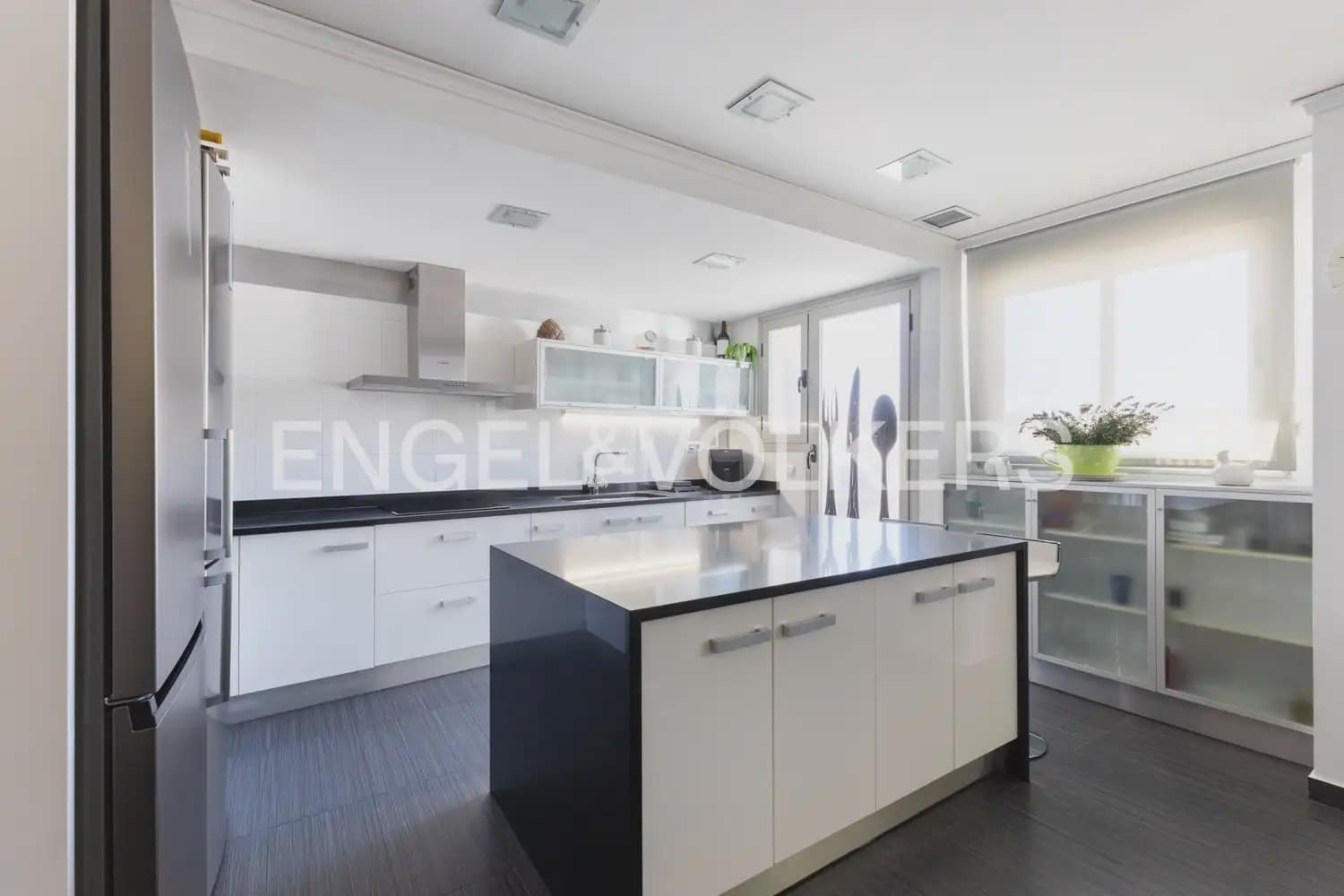 3 Zimmer Wohnung zu verkaufen in Castello de la Plana mit Garage - 380.000 € (Ref: 9897722)