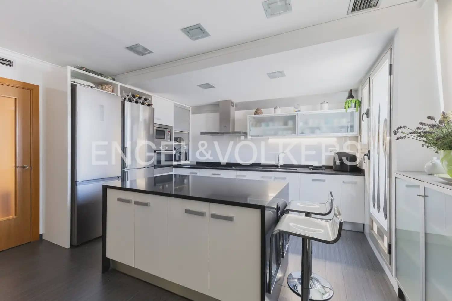 3 Zimmer Wohnung zu verkaufen in Castello de la Plana mit Garage - 380.000 € (Ref: 9897722)