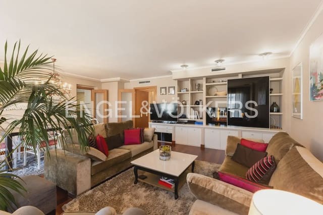 3 Zimmer Wohnung zu verkaufen in Sur, Castelló de la Plana mit Garage - 380.000 € (Ref: 9897722)