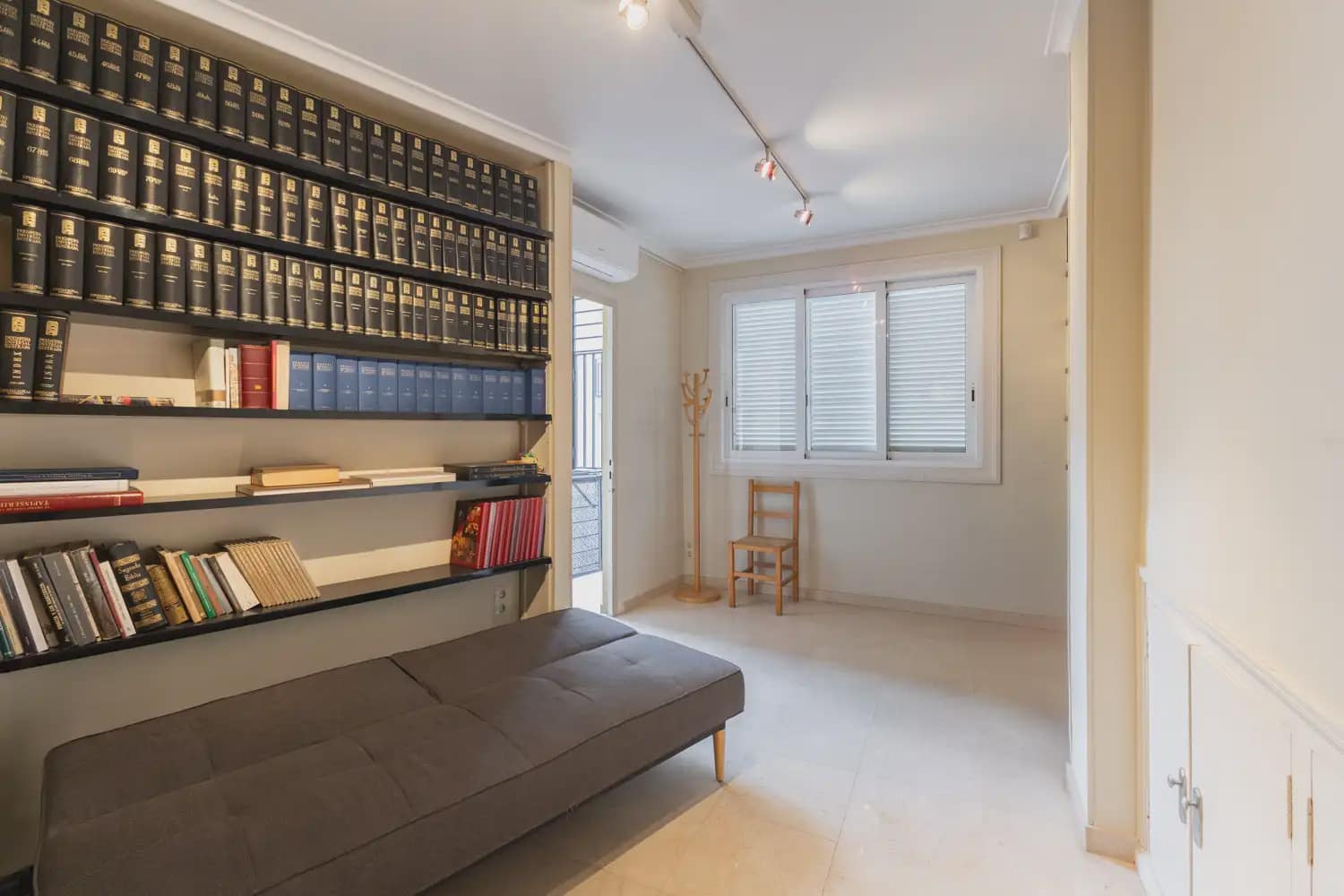 9 Zimmer Wohnung zu verkaufen in Valencia Stadt mit Garage - 1.700.000 € (Ref: 9897723)