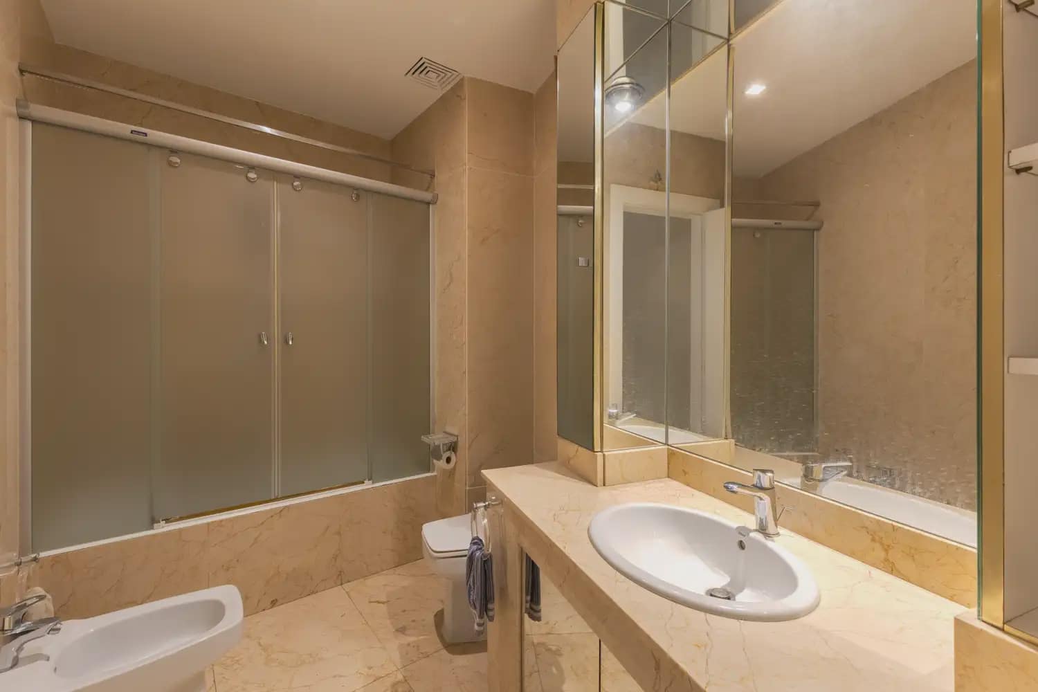 9 Zimmer Wohnung zu verkaufen in Valencia Stadt mit Garage - 1.700.000 € (Ref: 9897723)
