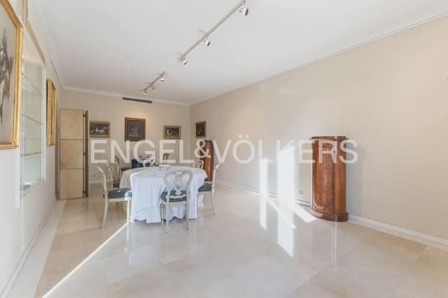 9 quarto Apartamento para venda em La Xerea, Valência cidade com garagem - 1 700 000 € (Ref: 9897723)