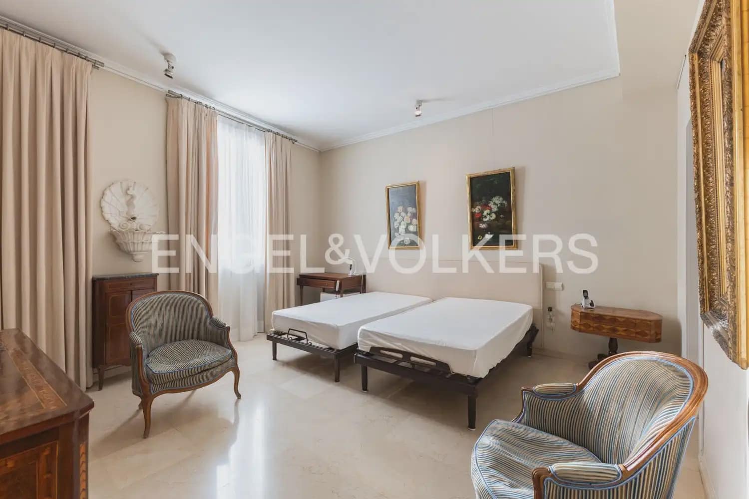 9 bedroom Flat for sale in Valencia city with garage - € 1,600,000 (Ref: 9897723)