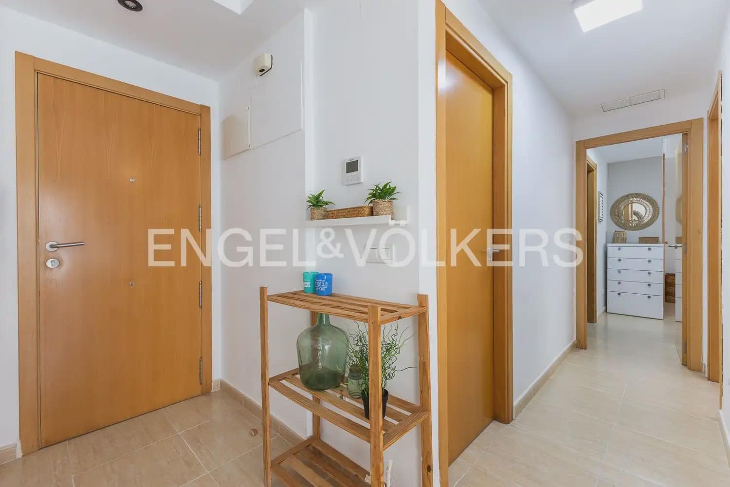 2 bedroom Flat for rent in Daimus with pool garage - € 1,200 (Ref: 9897724)