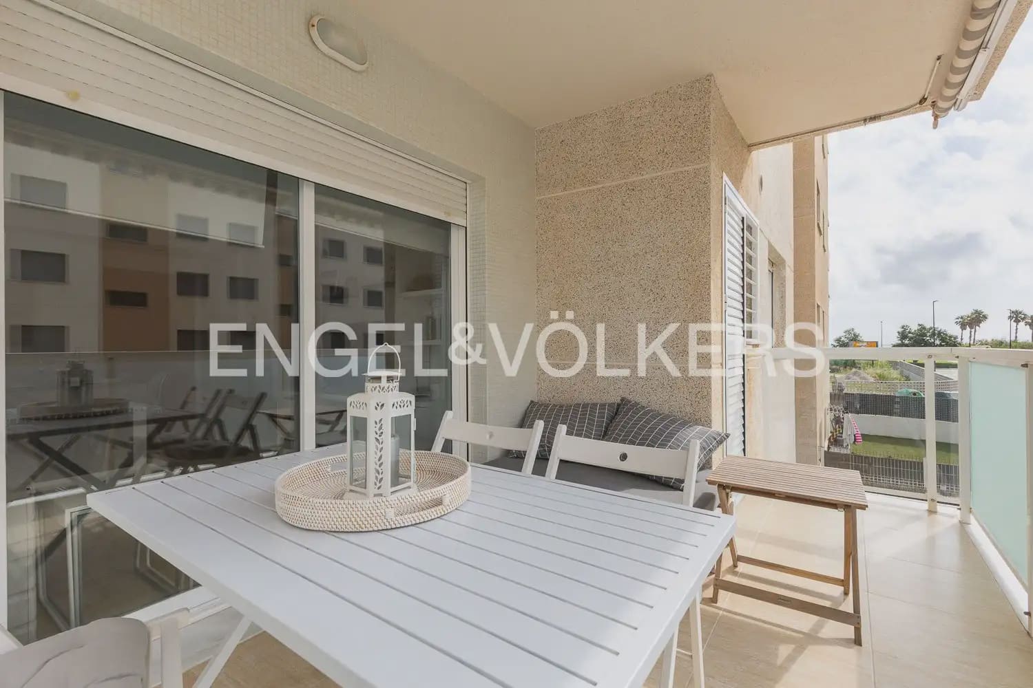 2 bedroom Flat for rent in Daimus with pool garage - € 1,200 (Ref: 9897724)