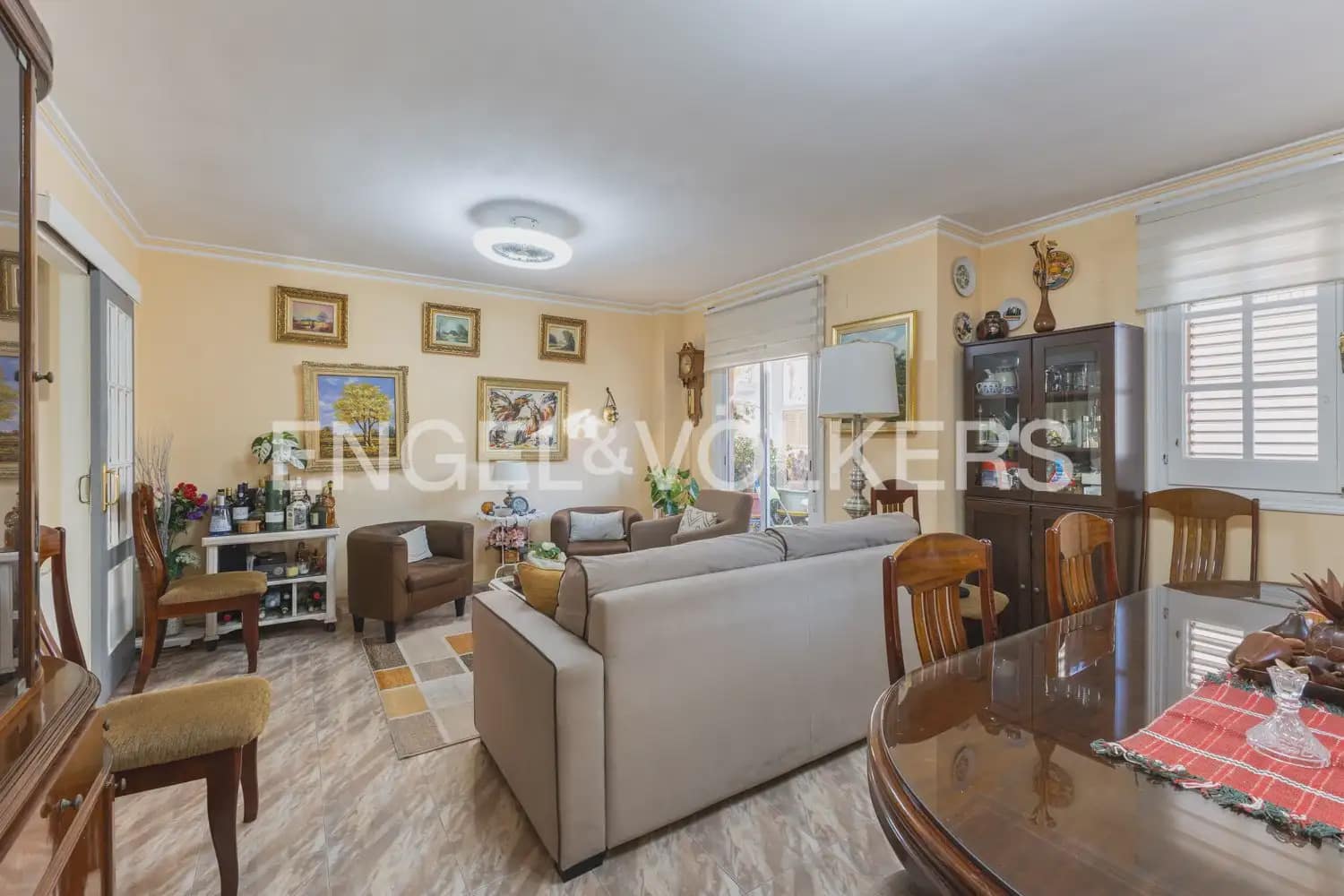 4 bedroom Flat for sale in Puig with garage - € 325,000 (Ref: 9897725)