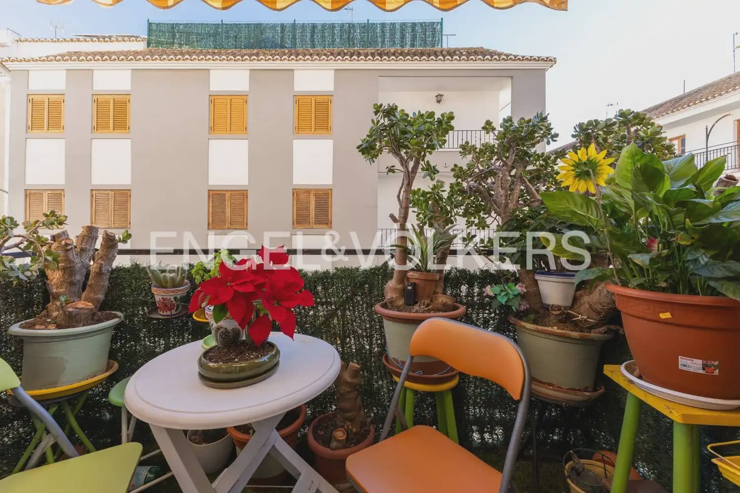4 bedroom Flat for sale in Puig with garage - € 325,000 (Ref: 9897725)