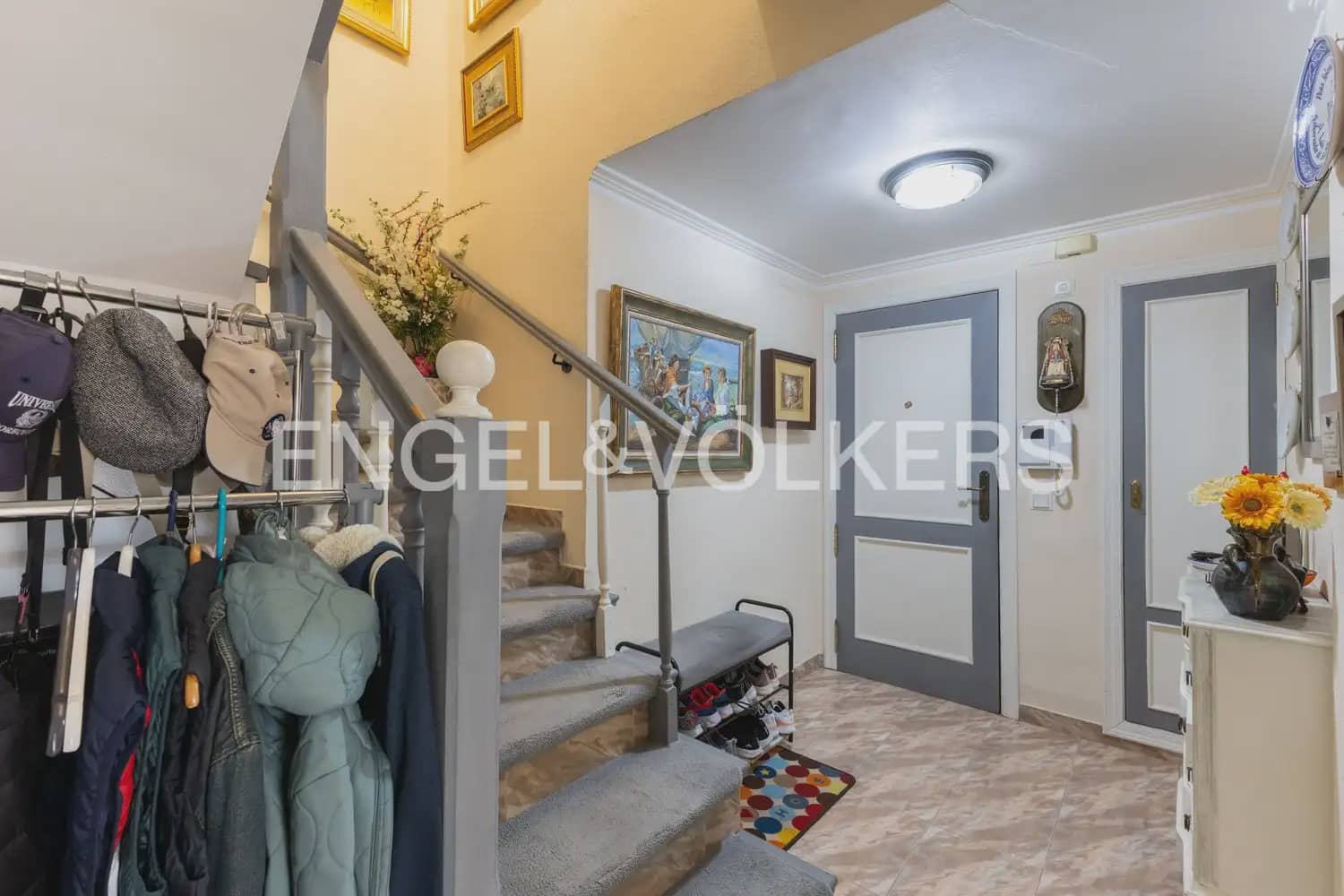 4 bedroom Flat for sale in Puig with garage - € 325,000 (Ref: 9897725)