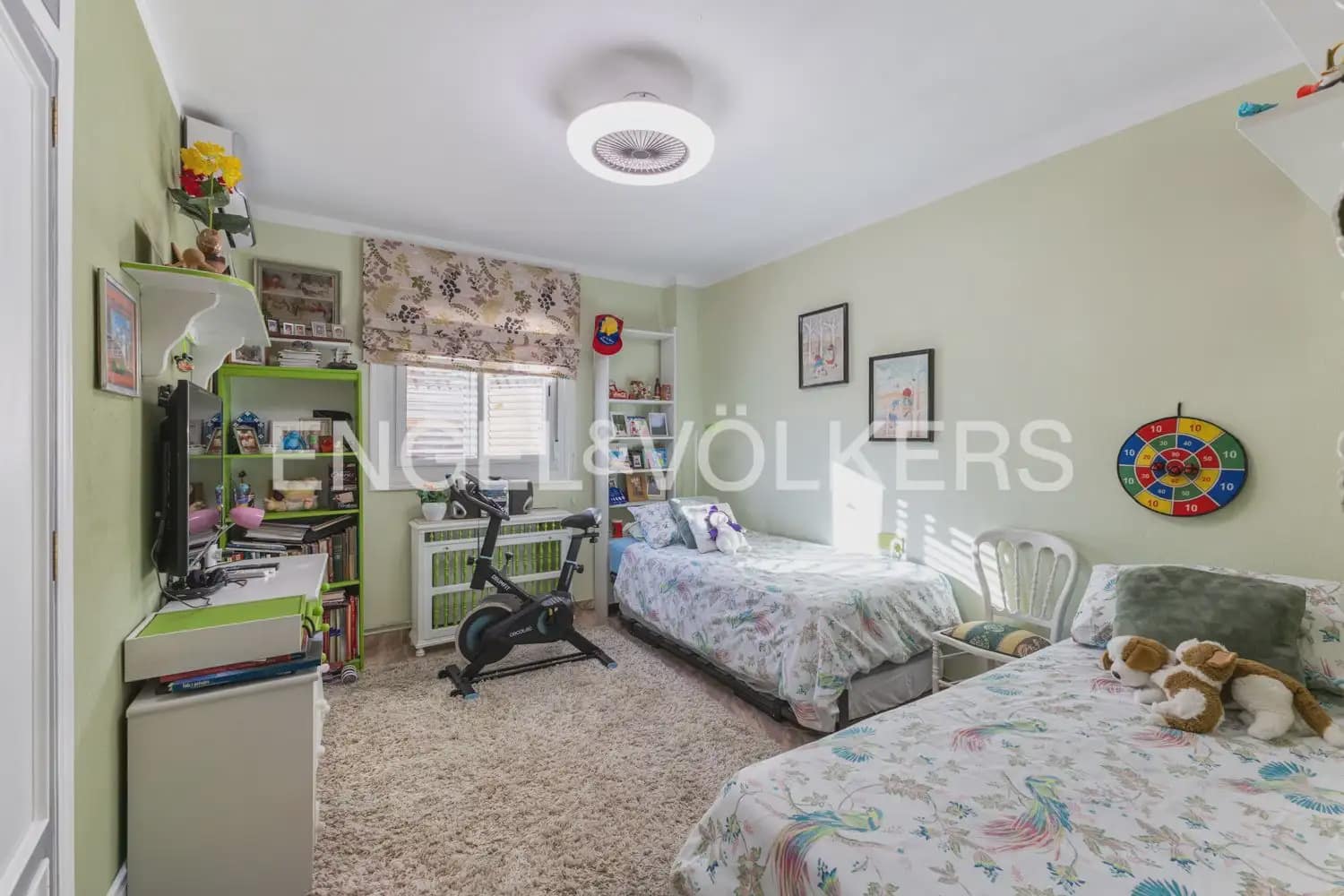4 bedroom Flat for sale in Puig with garage - € 325,000 (Ref: 9897725)