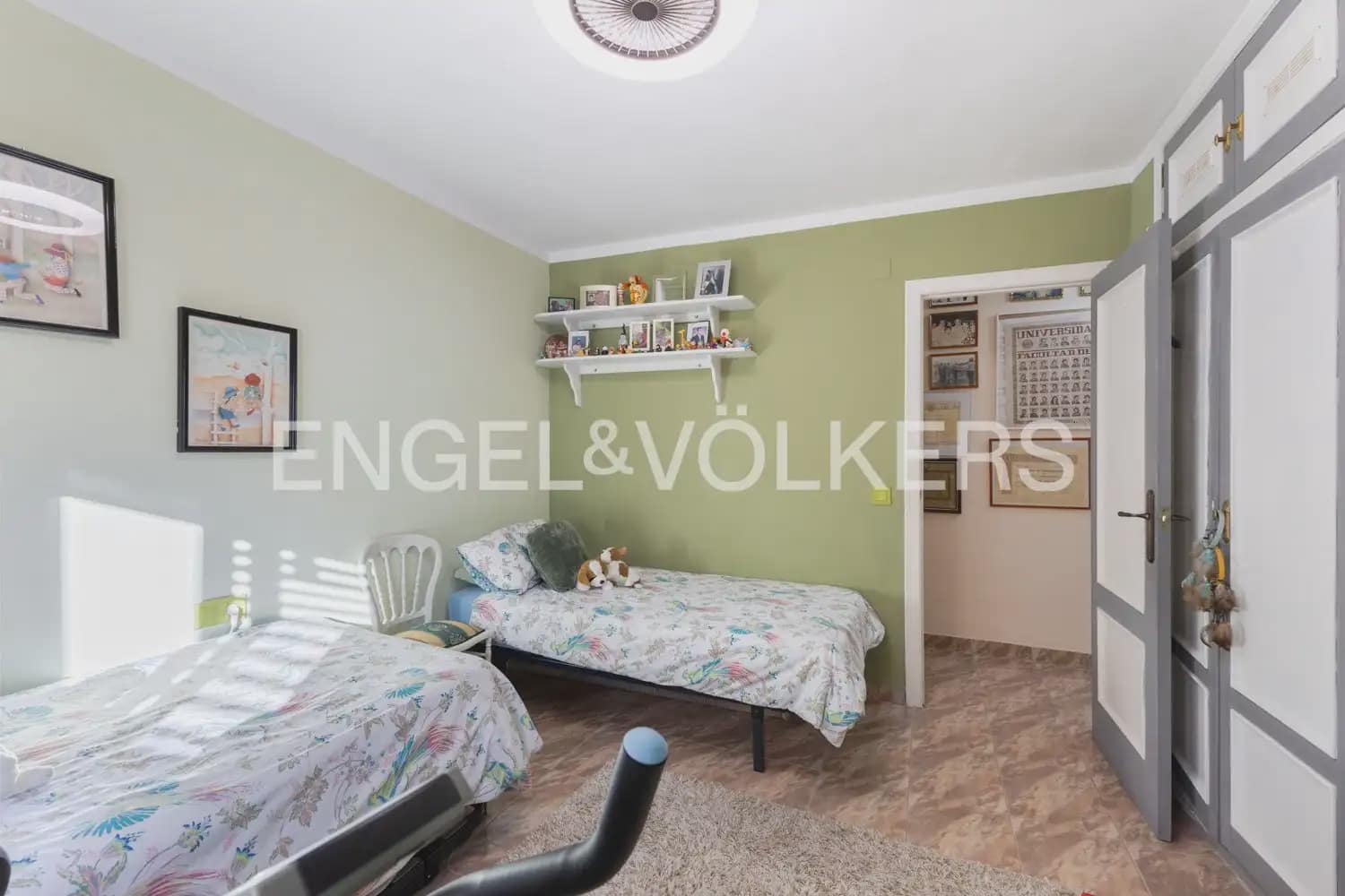 4 bedroom Flat for sale in Puig with garage - € 325,000 (Ref: 9897725)