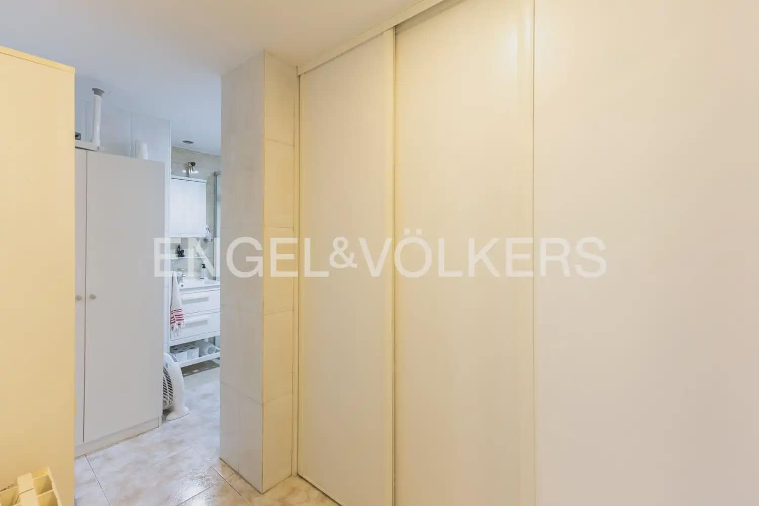 4 bedroom Flat for sale in Puig with garage - € 325,000 (Ref: 9897725)