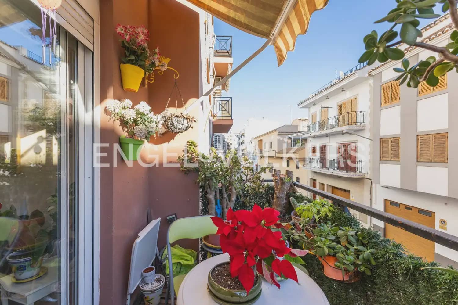 4 bedroom Flat for sale in Puig with garage - € 325,000 (Ref: 9897725)