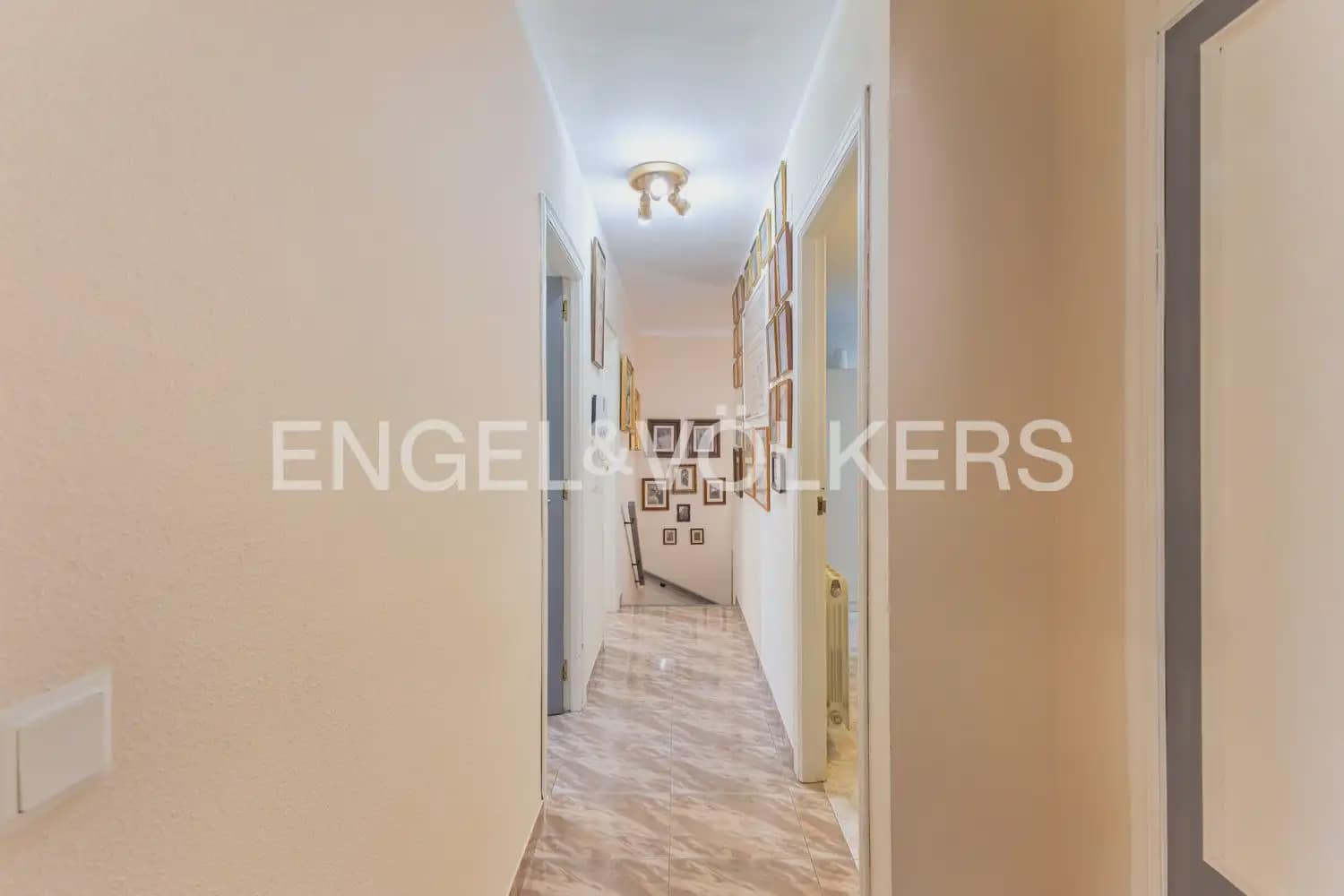 4 bedroom Flat for sale in Puig with garage - € 325,000 (Ref: 9897725)