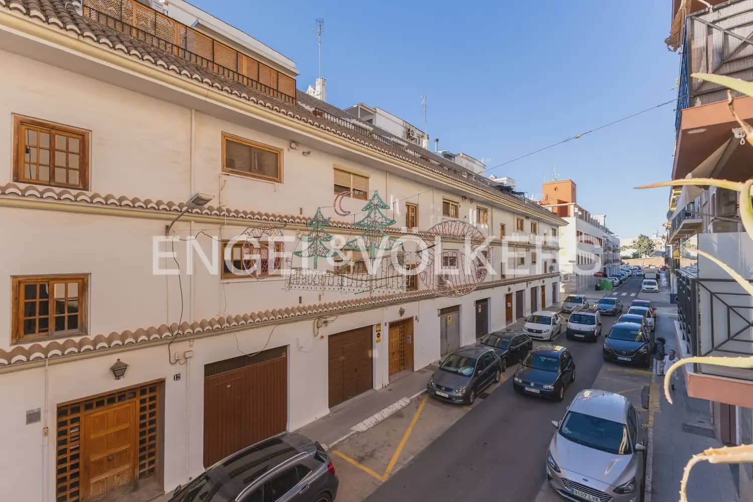 4 bedroom Flat for sale in Puig with garage - € 325,000 (Ref: 9897725)