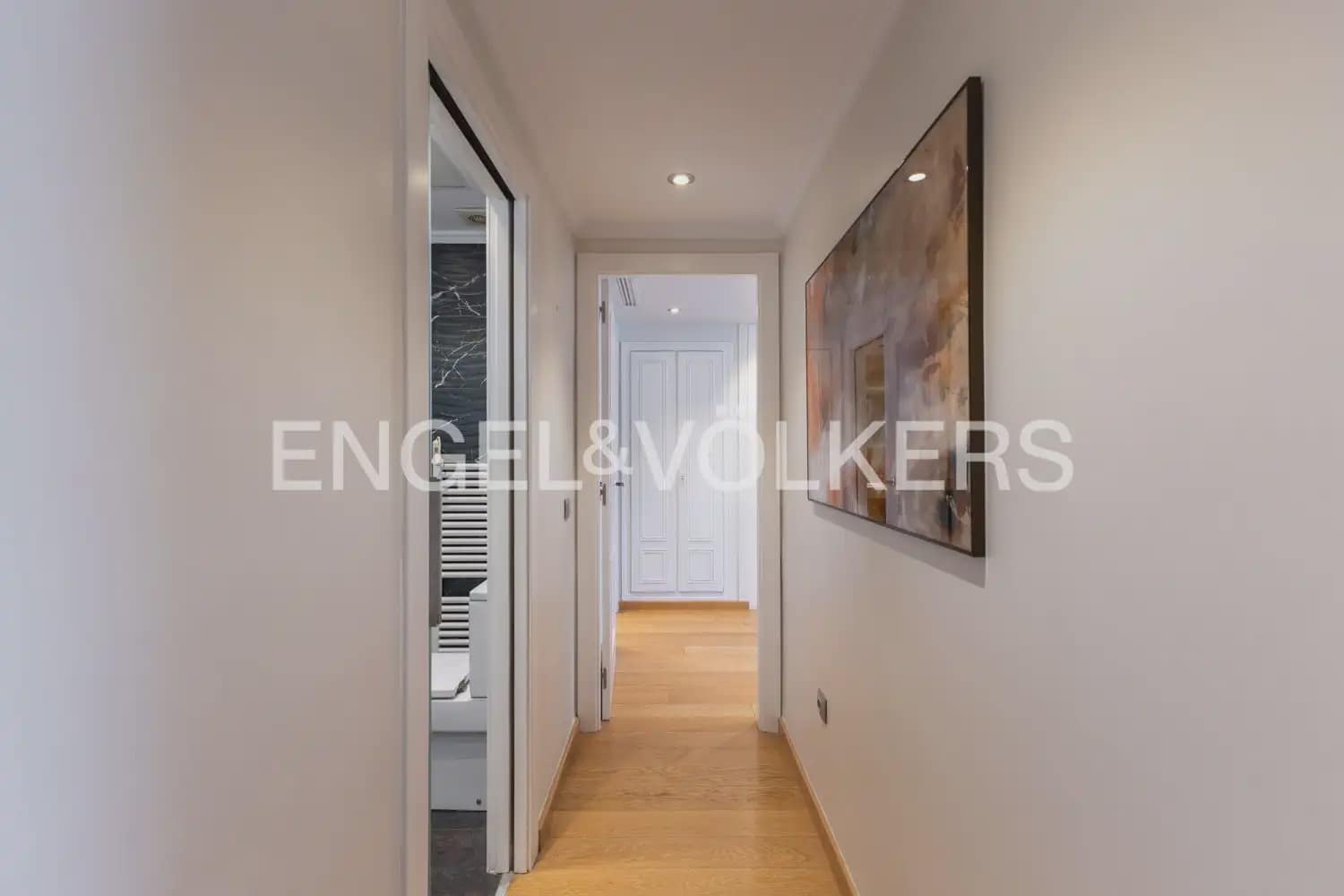 3 sovrum Lägenhet till salu i Valencia stad med pool garage - 590 000 € (Ref: 9897726)