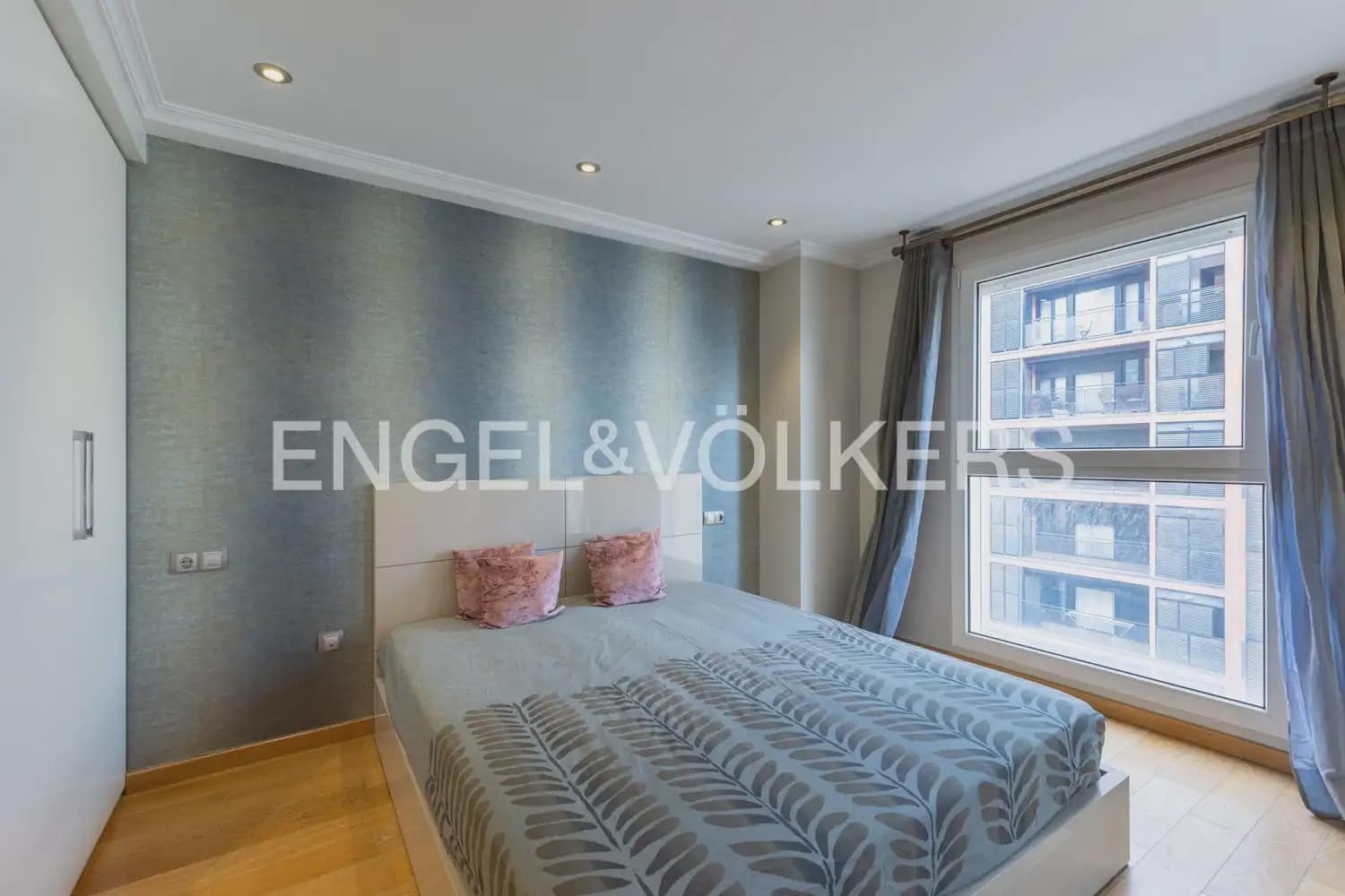 3 sovrum Lägenhet till salu i Valencia stad med pool garage - 590 000 € (Ref: 9897726)