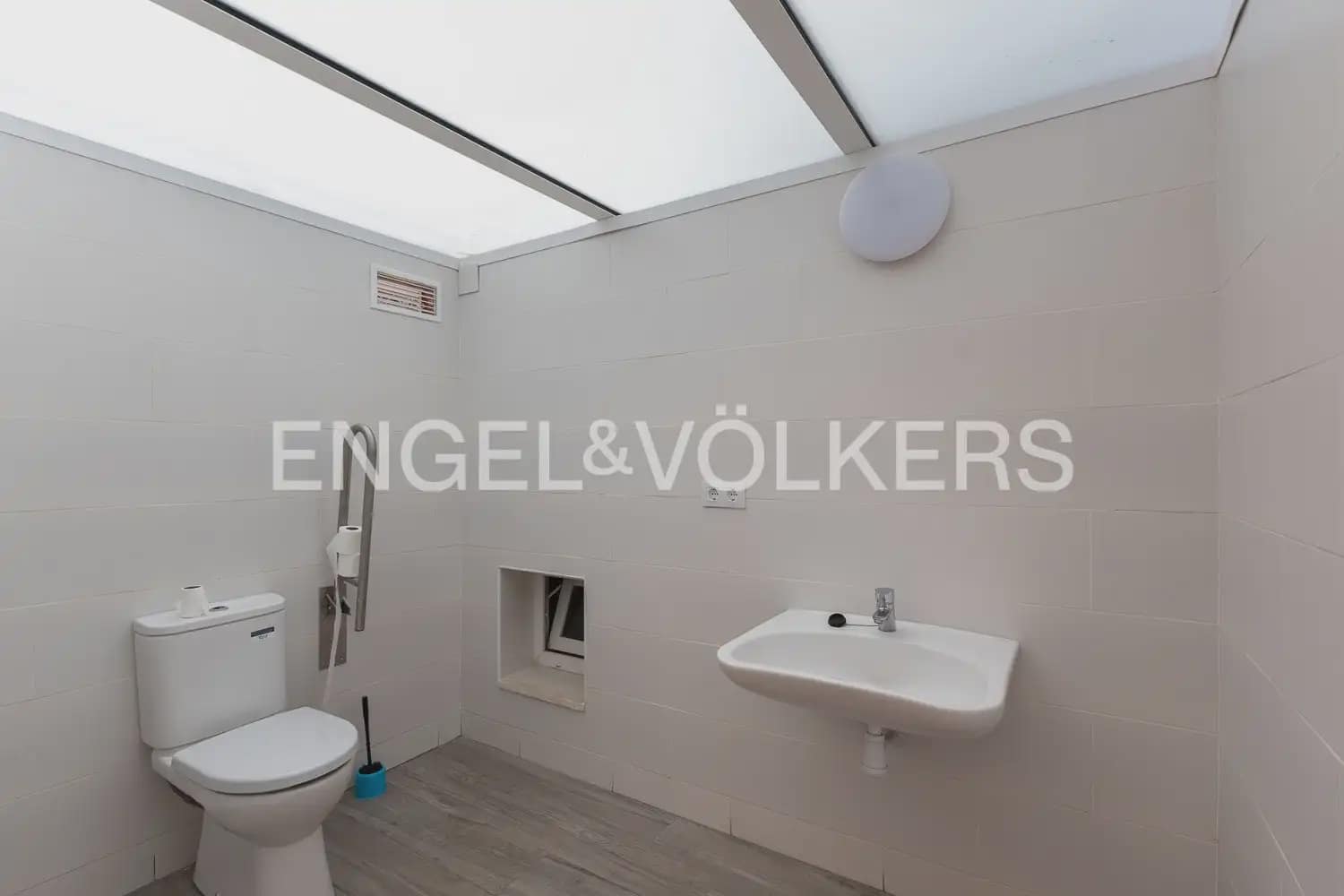 3 sovrum Lägenhet till salu i Valencia stad med pool garage - 590 000 € (Ref: 9897726)