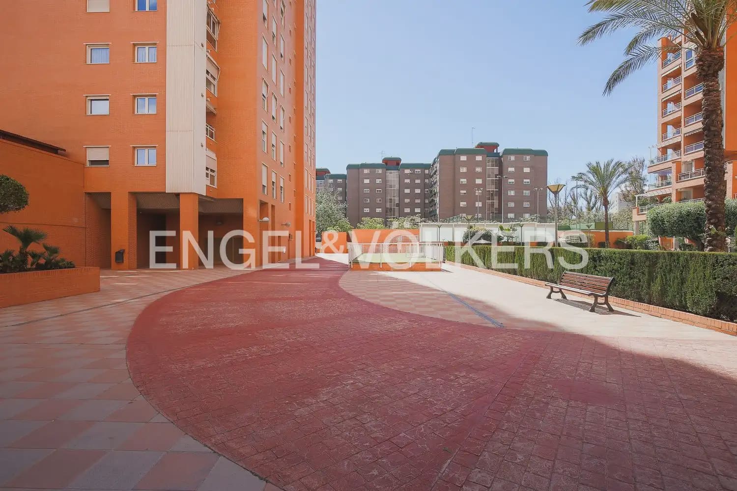 3 sovrum Lägenhet till salu i Valencia stad med pool garage - 590 000 € (Ref: 9897726)