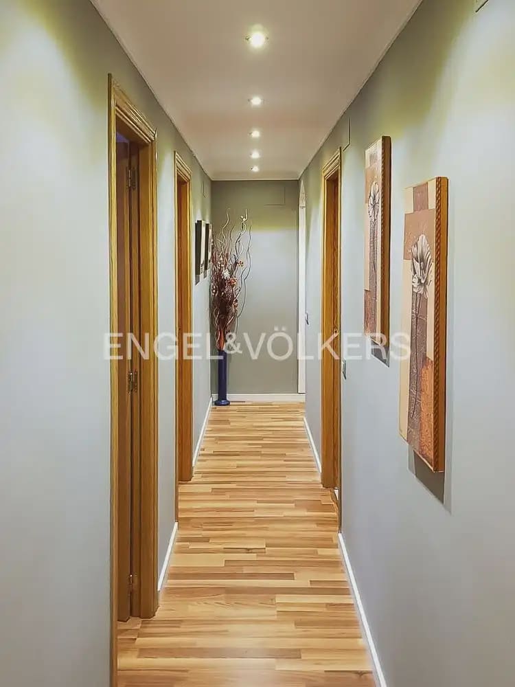 3 Zimmer Wohnung zu verkaufen in Valencia Stadt mit Garage - 259.000 € (Ref: 9897728)