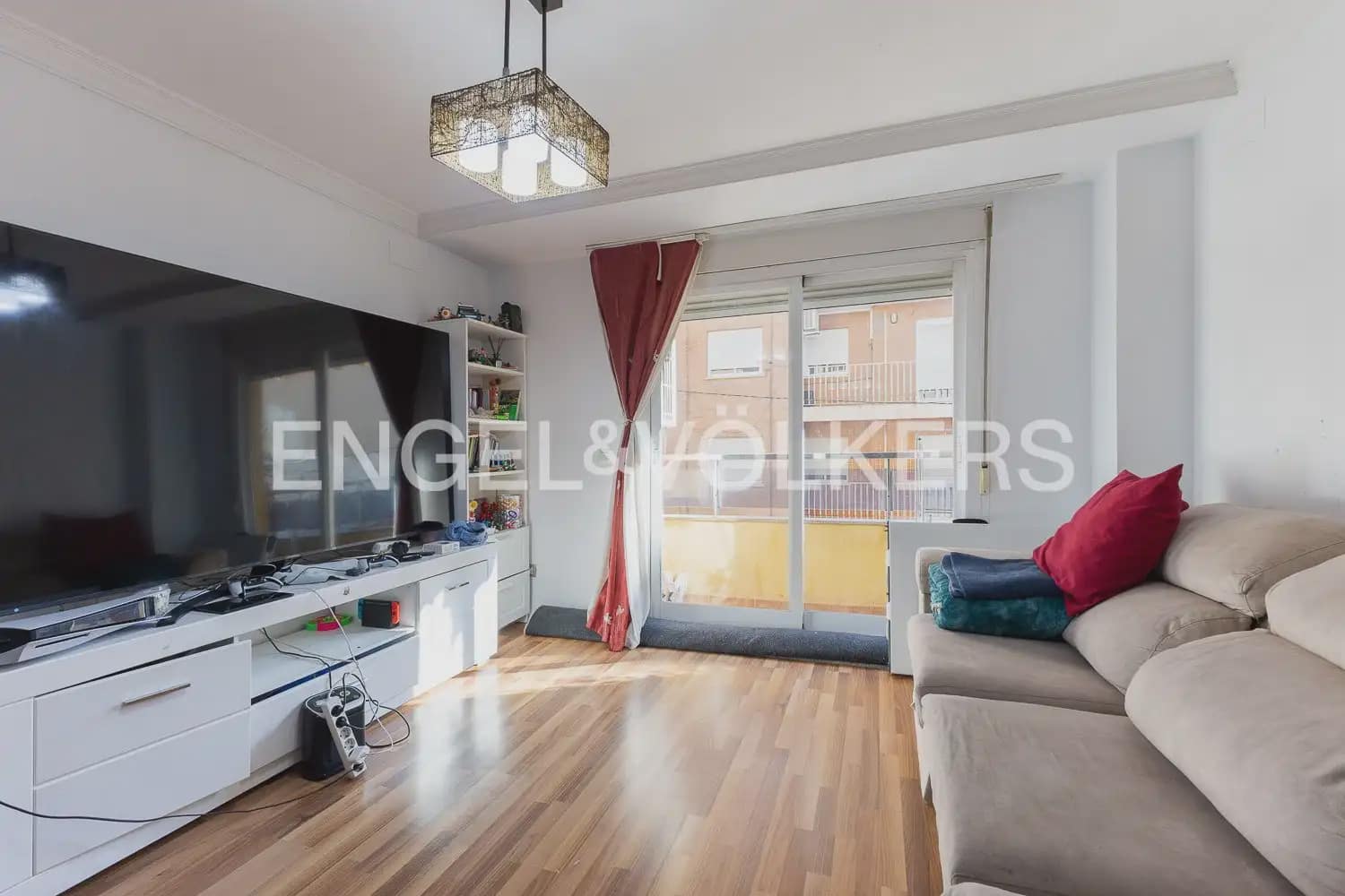 3 Zimmer Wohnung zu verkaufen in Valencia Stadt mit Garage - 259.000 € (Ref: 9897728)