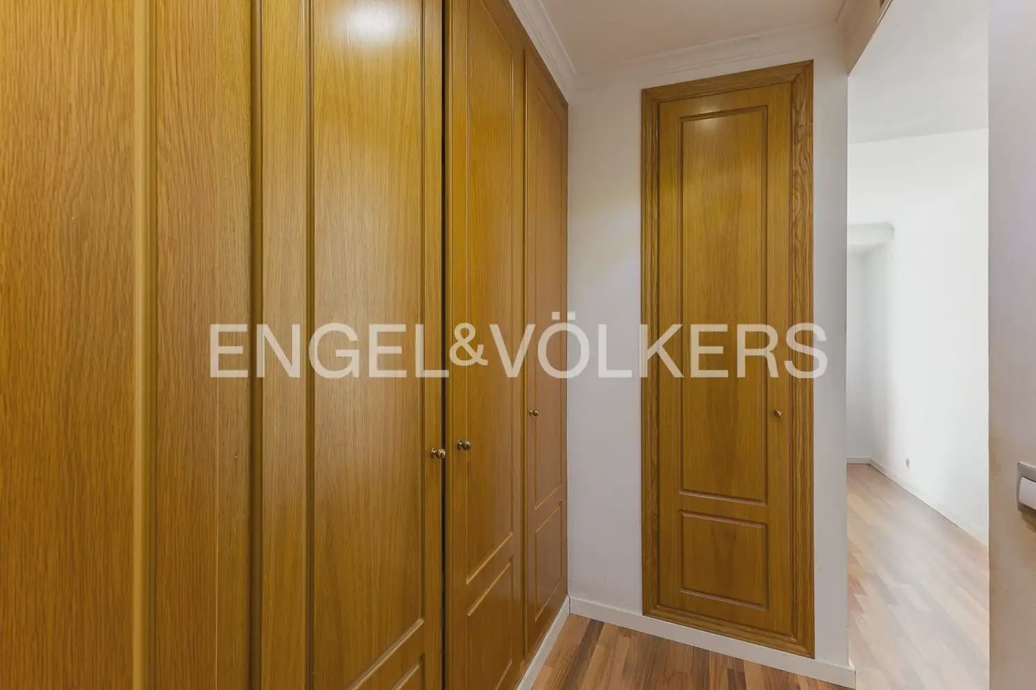 3 Zimmer Wohnung zu verkaufen in Valencia Stadt mit Garage - 259.000 € (Ref: 9897728)