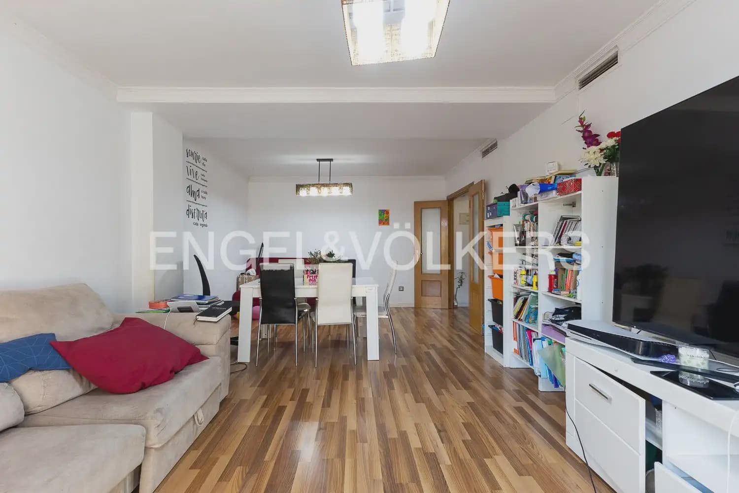 3 Zimmer Wohnung zu verkaufen in Valencia Stadt mit Garage - 259.000 € (Ref: 9897728)
