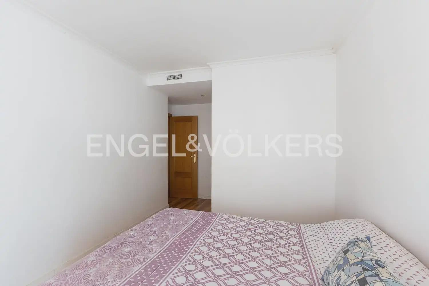 3 Zimmer Wohnung zu verkaufen in Valencia Stadt mit Garage - 259.000 € (Ref: 9897728)