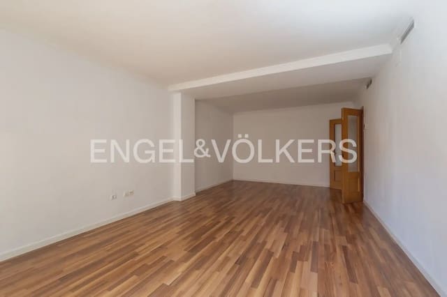 3 makuuhuone Asunto myytävänä paikassa Torrefiel, Valencia kaupunki mukana 
autotalli - 259 000 € (Ref: 9897728)