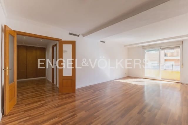 3 makuuhuone Asunto myytävänä paikassa Torrefiel, Valencia kaupunki mukana 
autotalli - 259 000 € (Ref: 9897728)