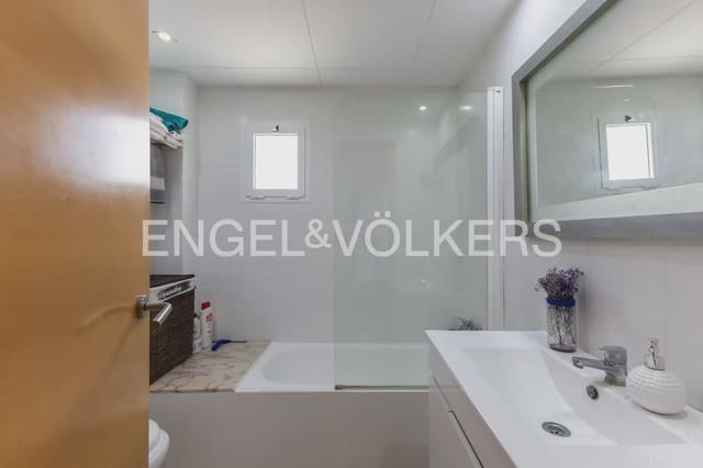 3 bedroom Flat for sale in Sueca with garage - € 255,000 (Ref: 9897730)