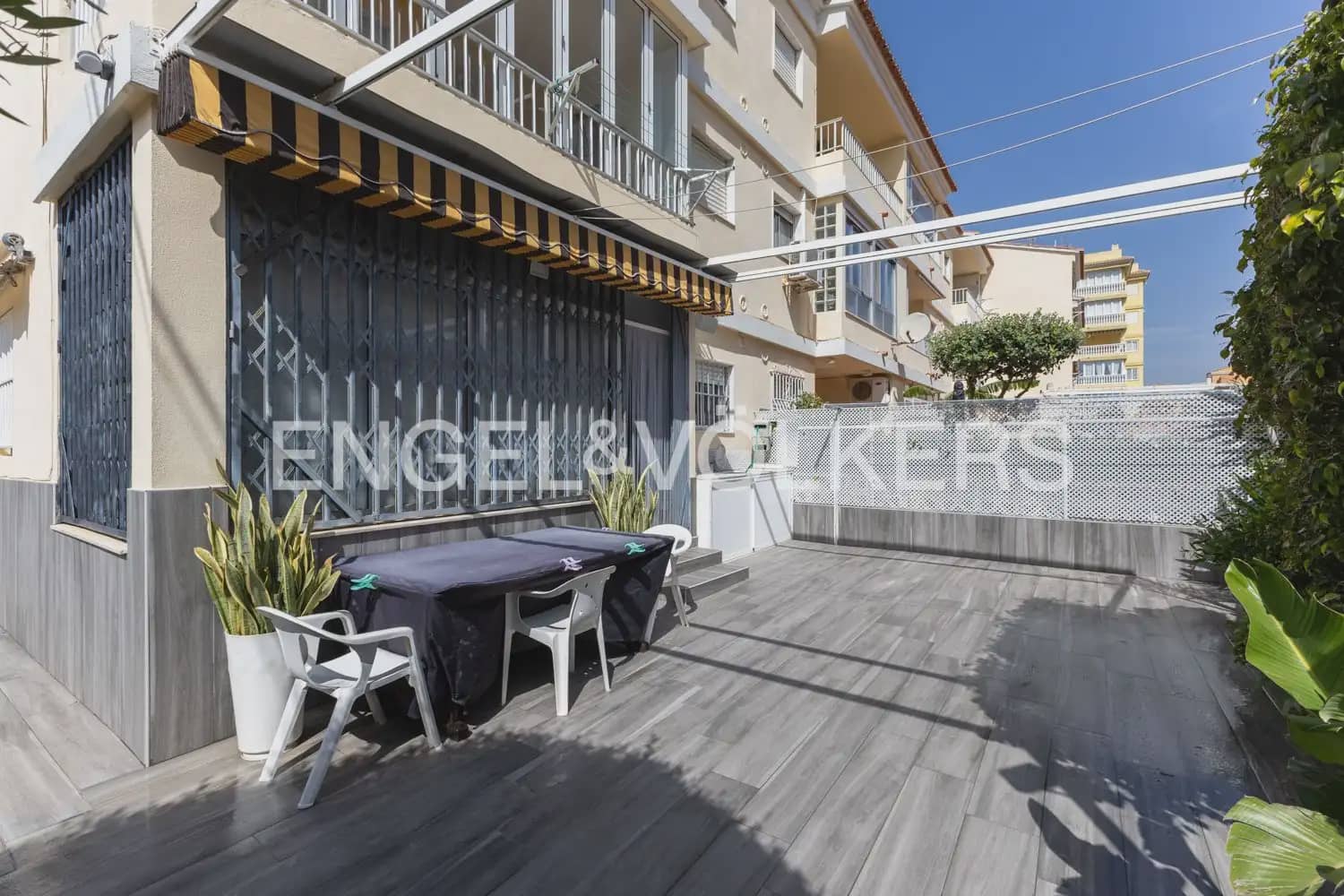 3 bedroom Flat for sale in Sueca with garage - € 255,000 (Ref: 9897730)