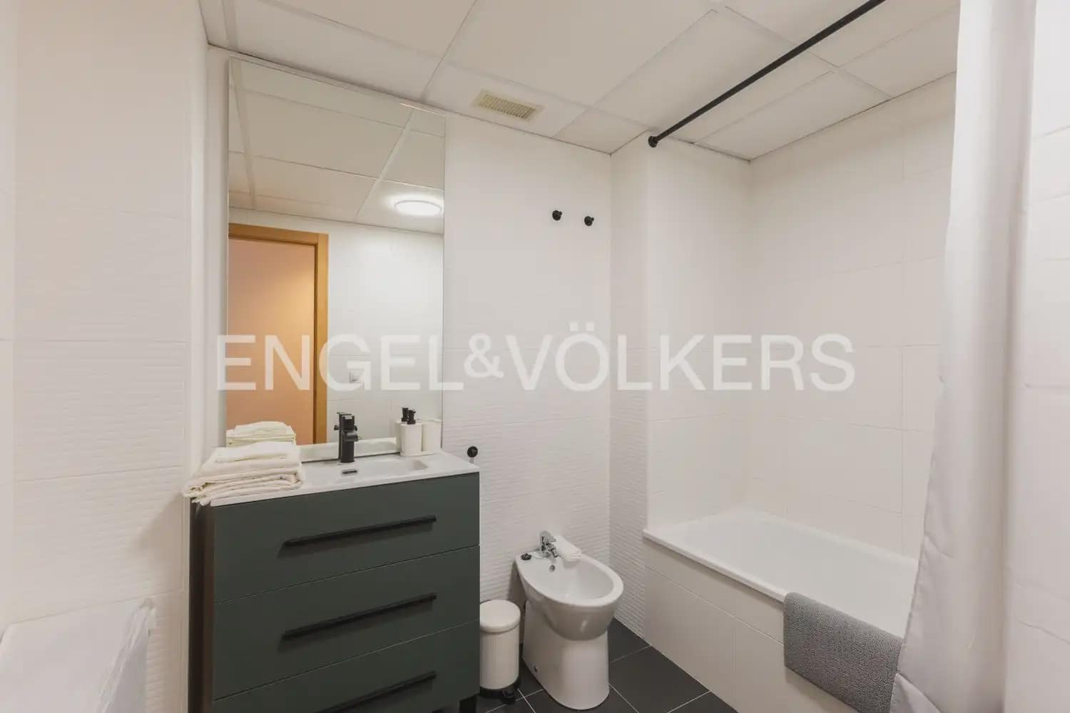 3 sypialnia Mieszkanie do wynajęcia w Castello de la Plana z garażem - 1 300 € (Ref: 9897731)