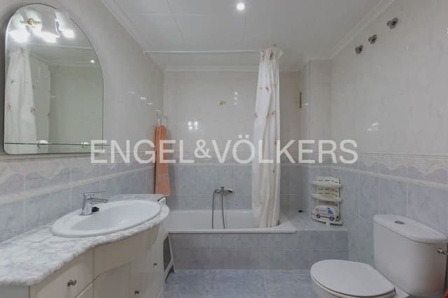 3 bedroom Flat for sale in Sueca with pool - € 230,000 (Ref: 9897732)