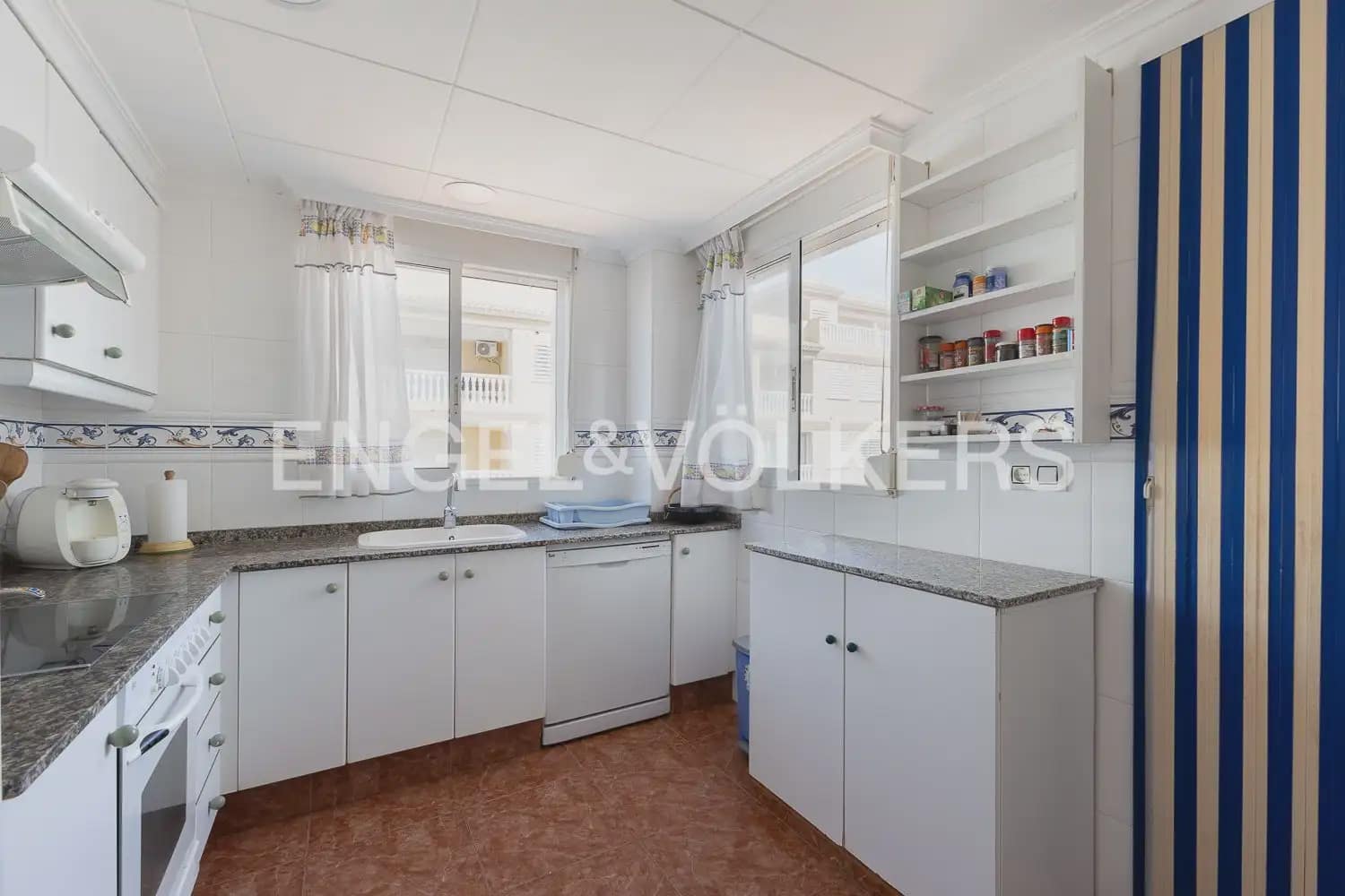 3 bedroom Flat for sale in Sueca with pool - € 230,000 (Ref: 9897732)