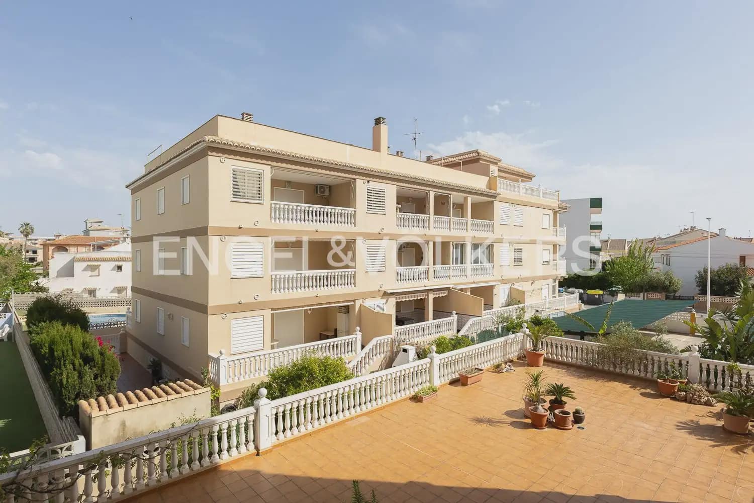 3 bedroom Flat for sale in Sueca with pool - € 230,000 (Ref: 9897732)