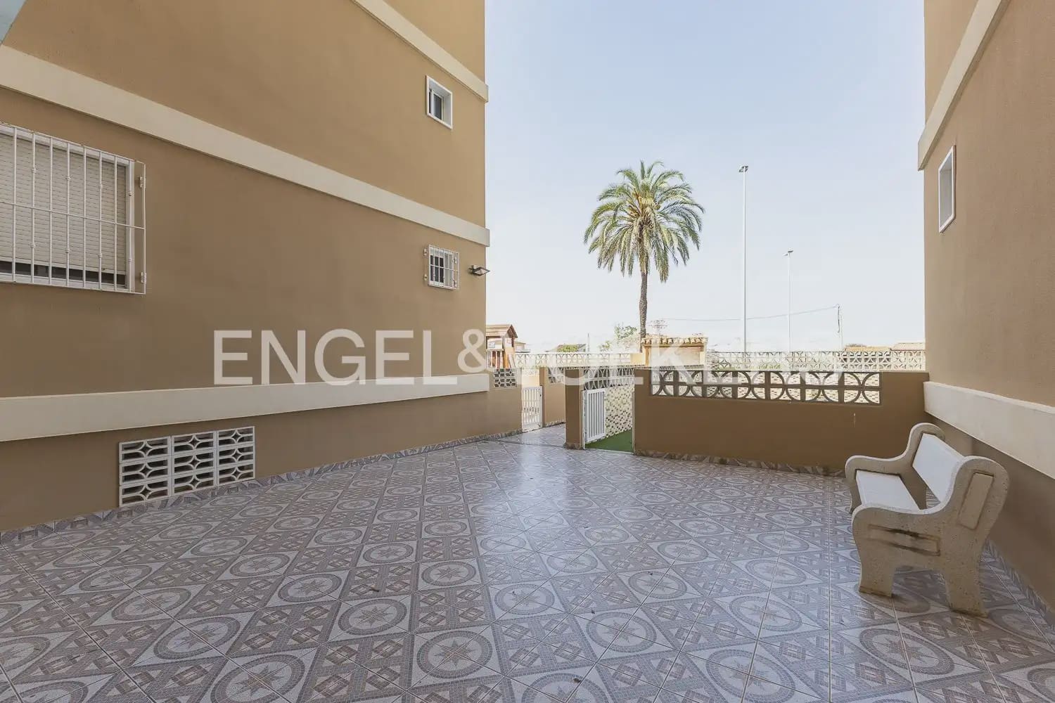 3 bedroom Flat for sale in Sueca with pool - € 230,000 (Ref: 9897732)