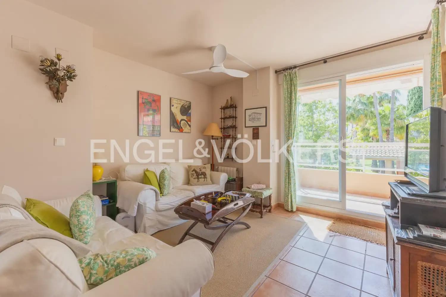 Piso de 2 habitaciones en Javea / Xàbia en venta con piscina garaje - 399.000 € (Ref: 9897733)