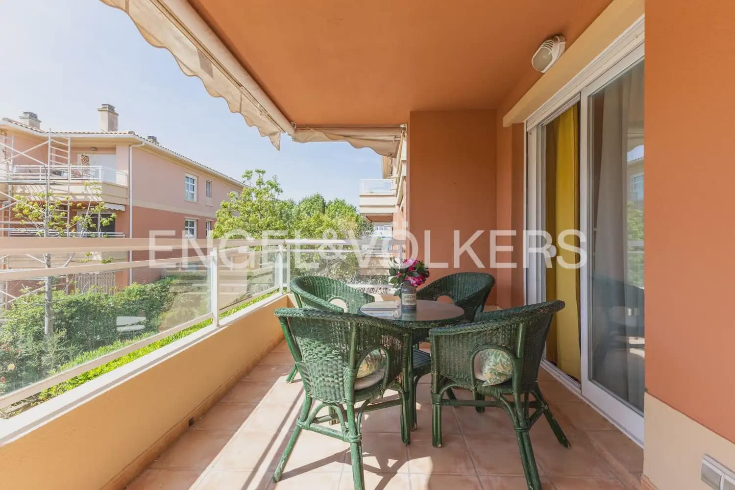 Piso de 2 habitaciones en Javea / Xàbia en venta con piscina garaje - 399.000 € (Ref: 9897733)
