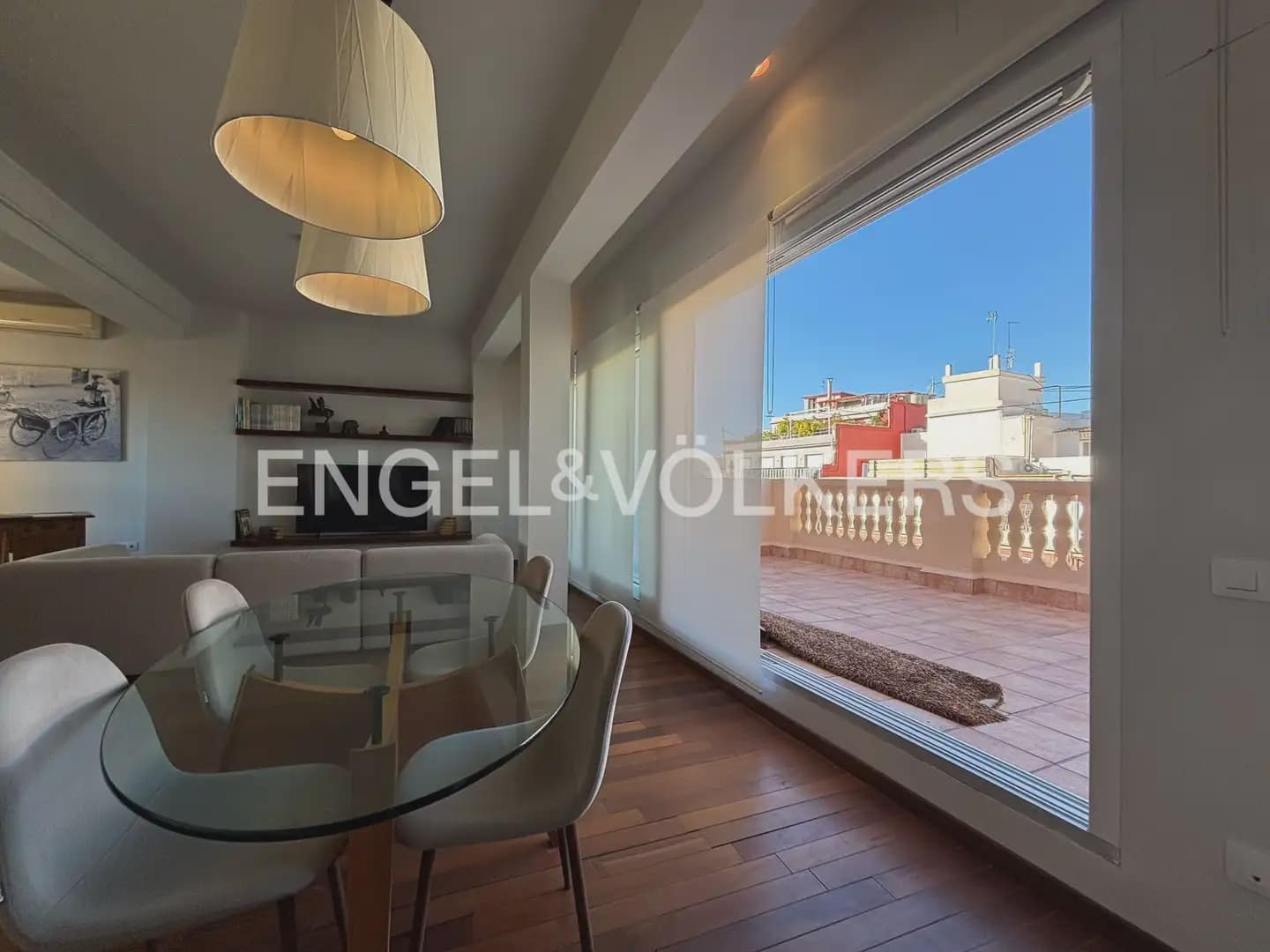 4 Zimmer Wohnung zu vermieten in Valencia Stadt - 3.500 € (Ref: 9897734)