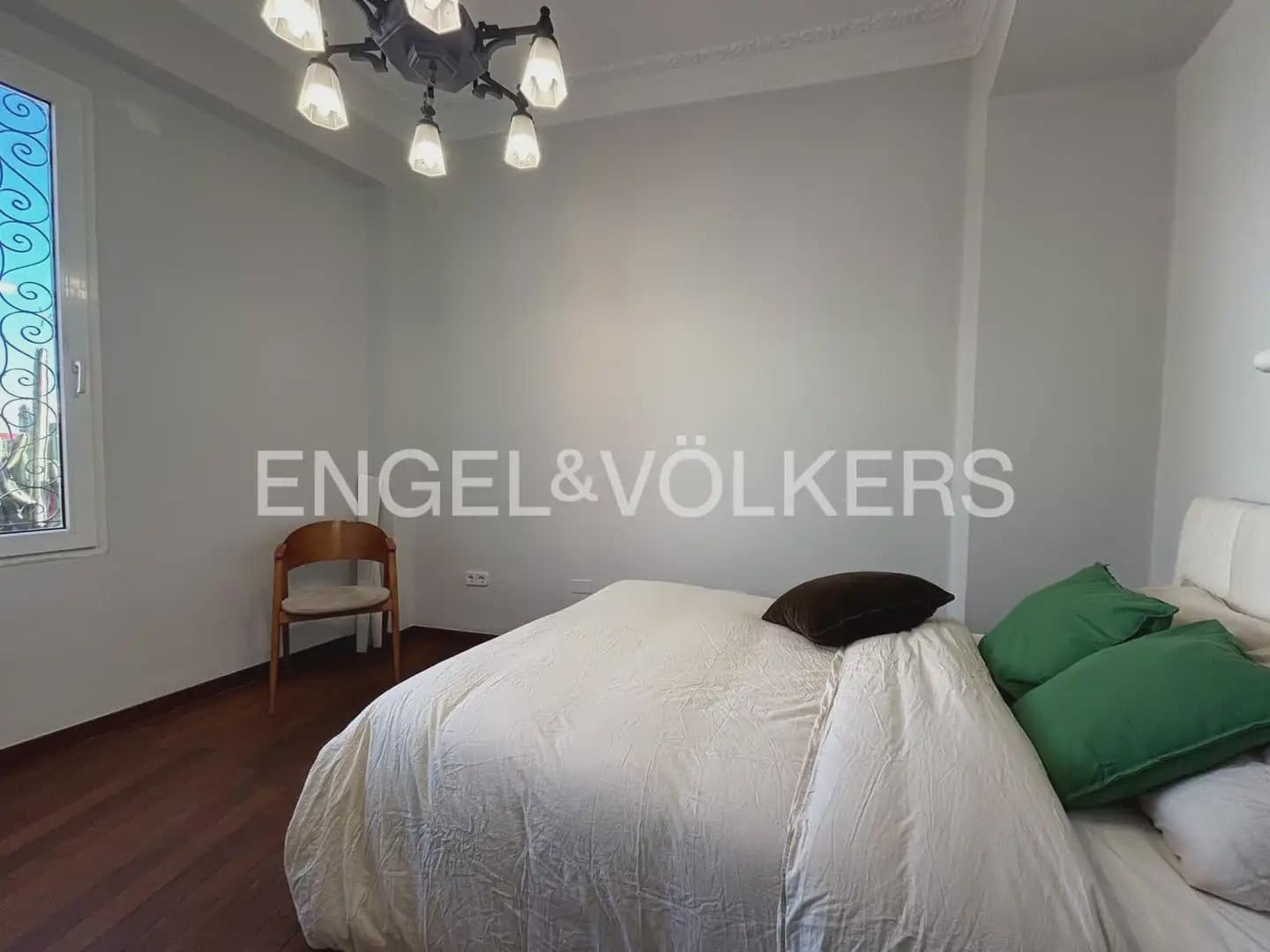 4 Zimmer Wohnung zu vermieten in Valencia Stadt - 3.500 € (Ref: 9897734)