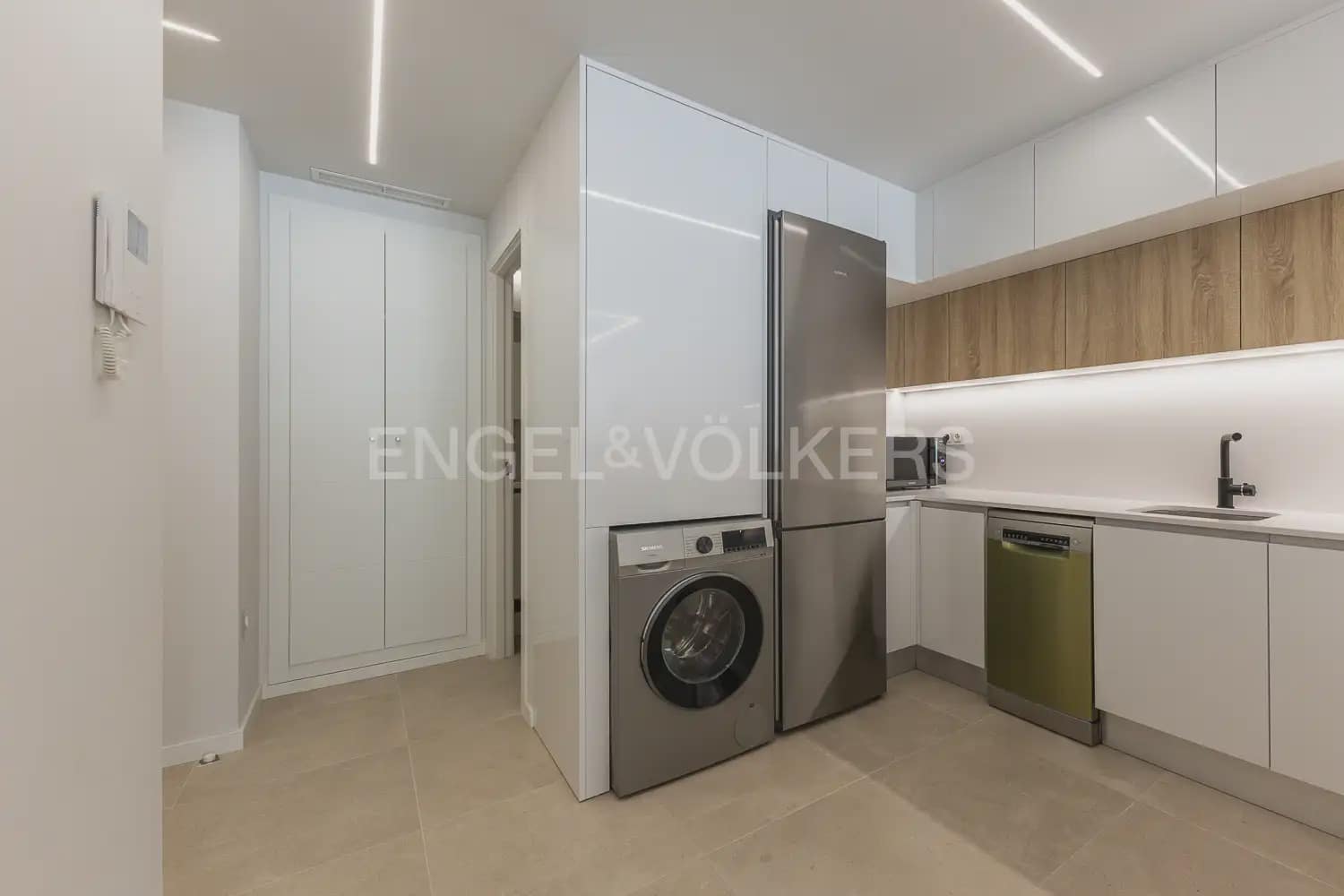 2 sypialnia Mieszkanie do wynajęcia w Denia z basenem garażem - 1 500 € (Ref: 9897735)