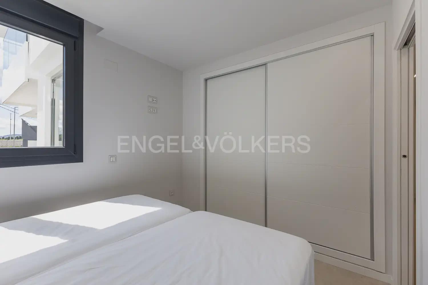 2 sypialnia Mieszkanie do wynajęcia w Denia z basenem garażem - 1 500 € (Ref: 9897735)