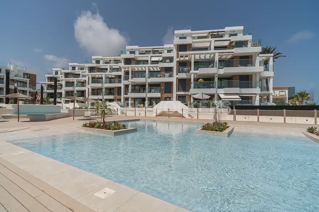 2 sypialnia Mieszkanie do wynajęcia w Denia z basenem garażem - 1 500 € (Ref: 9897735)